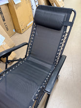 Zero Gravity Outdoor Portable Folding Lounge Chair Black! (BRAND NEW - SINGLE CHAIR!)
