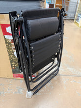 Zero Gravity Outdoor Portable Folding Lounge Chair Black! (BRAND NEW - SINGLE CHAIR!)