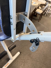 REEBOK ADJUSTABLE WORKOUT BENCH!  (USED) - (WE DO NOT SHIP)