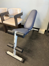 REEBOK ADJUSTABLE WORKOUT BENCH!  (USED) - (WE DO NOT SHIP)