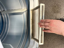 Maytage Electric Dryer! (USED - WORKS GREAT)