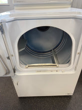 Maytage Electric Dryer! (USED - WORKS GREAT)