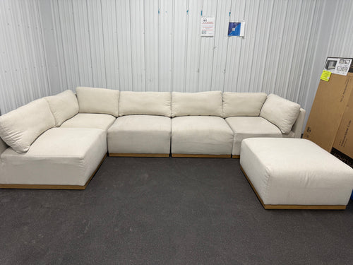 Henredon Murphy Fabric Modular Sectional with Ottoman! (BRAND NEW - VERY MINOR SMUDGES FROM SHIPPING - PHOTOS SHOWN)