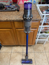Dyson V11 Torque Drive Cordless Vacuum + LOTS OF ATTACHMENTS!! (USED - WORKS GREAT!) (WE DO NOT SHIP)