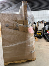 Jumbo Liquidation Pallet number 2693

Over 7 ft tall!

General merchandise