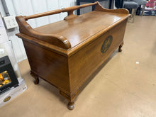 LAKESIDE CRAFT SHOPS CEDAR STORAGE CHEST! (USED – GREAT CONDITION)