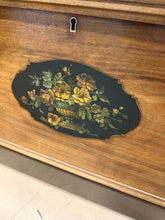 LAKESIDE CRAFT SHOPS CEDAR STORAGE CHEST! (USED – GREAT CONDITION)