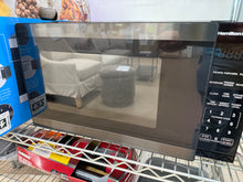 Hamilton Beach 0.9 cu. ft. Countertop Microwave Oven, 900 Watts, Black Stainless Steel! (USED - CLEAN)