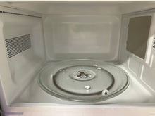 Hamilton Beach 0.9 cu. ft. Countertop Microwave Oven, 900 Watts, Black Stainless Steel! (USED - CLEAN)