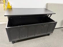 Lift Top Coffee Table with Hidden Compartment & Storage Shelve, Arched Fluted Coffee Table for Living Room, Black! (NEW & ASSEMBLED - CHIPPED)