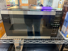 Hamilton Beach 0.9 Cu ft Countertop Microwave Oven, 900 Watts, Stainless Steel