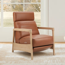 Amada 27.5" Wide Power Standard Recliner! (BRAND NEW - MINOR SHIPPING DEFECT!)