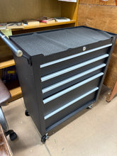 Lockable 5-drawer rolling tool storage chest! (NEW & ASSEMBLED!)