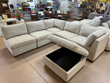 Thomasville Tisdale Modular Sectional 6-piece, Beige with Storage Ottoman! (BRAND NEW & ASSEMBLED)