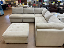 Thomasville Tisdale Modular Sectional 6-piece, Beige with Storage Ottoman! (BRAND NEW & ASSEMBLED)