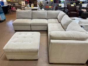 Thomasville Tisdale Modular Sectional 6-piece, Beige with Storage Ottoman! (BRAND NEW & ASSEMBLED)