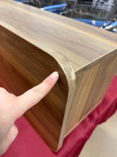 63” FLOATING TV STAND / WALL-MOUNT MEDIA CONSOLE!
NEW & ASSEMBLED – MINOR SCRATCHES – SEE PHOTOS!