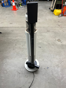 Samsung Bespoke Jet Cordless Stick Vacuum with All-in-One Clean Station!! LIGHTLY USED, VERY CLEAN(TESTED WORKS GREAT!!