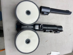 Samsung Bespoke Jet Cordless Stick Vacuum with All-in-One Clean Station!! LIGHTLY USED, VERY CLEAN(TESTED WORKS GREAT!!