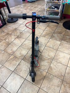 AOVOPRO ES80 350W 8.5” Electric Scooter For Adult and Children, 21 Mile Range!! LIGHTLY USED, VERY CLEAN!!