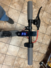 AOVOPRO ES80 350W 8.5” Electric Scooter For Adult and Children, 21 Mile Range!! LIGHTLY USED, VERY CLEAN!!
