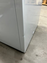 Frigidaire 5.0 Cu. ft. Chest Freezer, White!! NEW OUT OF BOX(MINOR DENTS FROM SHIPPING)!!