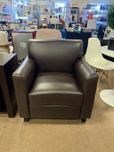 Flash Furniture Brown Hercules Diplomat Series Leather Soft Side Reception Chair, Ergonomic Lobby Chair with Cushions and Flared Arms!! NEW AND ASSEMBLED!!