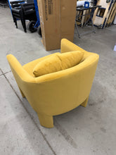 This gorgeous Linaria Fully Upholstered Velvet Accent Chair- new