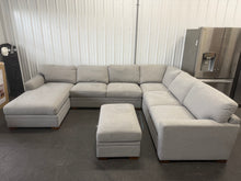 Thomasville Langdon Fabric Sectional with Chaise and Storage Ottoman, Gray!! (DEPARTMENT STORE RETURN! - PHOTOS SHOWNH