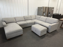 Thomasville Langdon Fabric Sectional with Chaise and Storage Ottoman, Gray!! (DEPARTMENT STORE RETURN! - PHOTOS SHOWNH