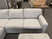 Thomasville Langdon Fabric Sectional with Chaise and Storage Ottoman, Gray!! (DEPARTMENT STORE RETURN! - PHOTOS SHOWNH