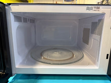 Hamilton Beach 1.6 Cu. ft. Digital Microwave Oven, Stainless Steel!

-Brand new