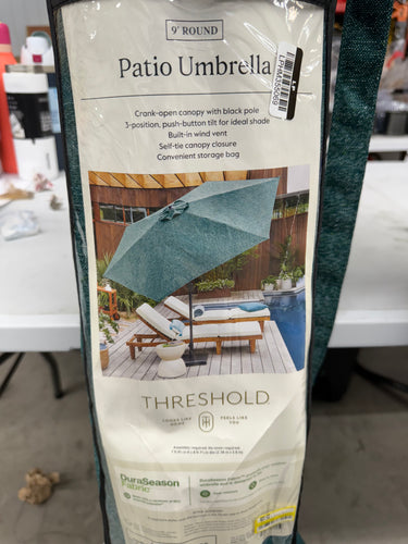 9' Round Outdoor Patio Market Umbrella with Black Pole - Threshold! (NEW)