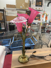 23.5” Hand Blown Glass 3 Calla Lily Accent Lamp – Pink/Purple! (BRAND NEW OUT OF BOX)