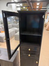 BEAUTIFUL 63” TALL BLACK STORAGE CABINET WITH GLASS DISPLAY DOOR, 2 DRAWERS & GOLD ACCENTS!! (BRAND NEW & ASSEMBLED!) 🔥