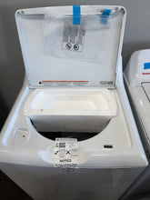 Hotpoint 4.0 cu.ft. Top Load Washer in White with Cold Plus and Water Level Control- new - scratch & dent