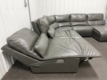 WILLIAMTON 5-PIECE LEATHER MODULAR POWER RECLINING SECTIONAL!! 🔥 (BRAND NEW OUT OF BOX!)