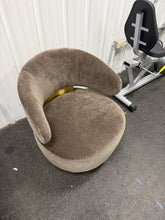 TOV AUSTIN LUXURY SWIVEL ACCENT CHAIR WITH GOLD BASE!! 🔥 (BRAND NEW OUT OF BOX!)
