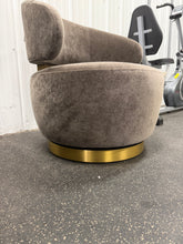 TOV AUSTIN LUXURY SWIVEL ACCENT CHAIR WITH GOLD BASE!! 🔥 (BRAND NEW OUT OF BOX!)