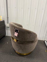TOV AUSTIN LUXURY SWIVEL ACCENT CHAIR WITH GOLD BASE!! 🔥 (BRAND NEW OUT OF BOX!)