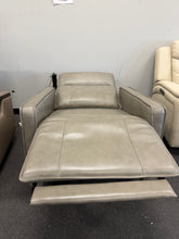 HENRENDON KEIRA LEATHER ZERO GRAVITY POWER RECLINER WITH POWER HEADREST!! 🔥 (BRAND NEW!!)