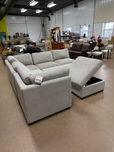 Thomasville Rockford 6-piece Fabric Modular Sectional- new