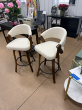 🔥 PAIR OF BRAND NEW BOUCLÉ UPHOLSTERED COUNTER HEIGHT BAR STOOLS — ONLY $149 FOR BOTH!! 🔥