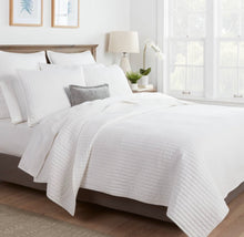 Washed Cotton Sateen Quilt, Queen- Threshold™- NEW!!!